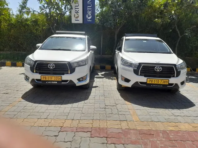 Yellow Plate Taxi Service - 3