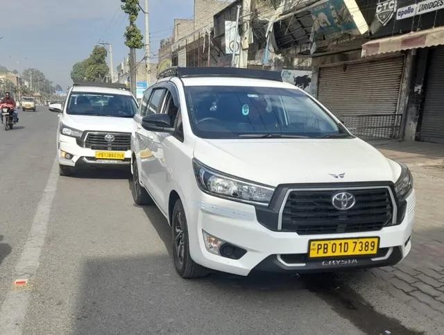 Yellow Plate Taxi Service - 4