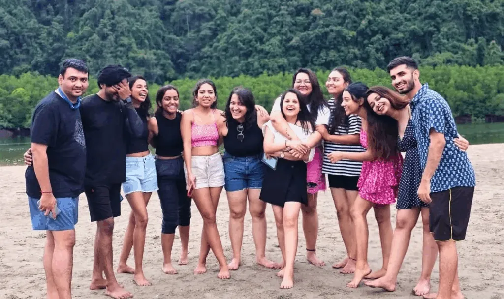 Travel & Trekking Company - Hiker Wolf