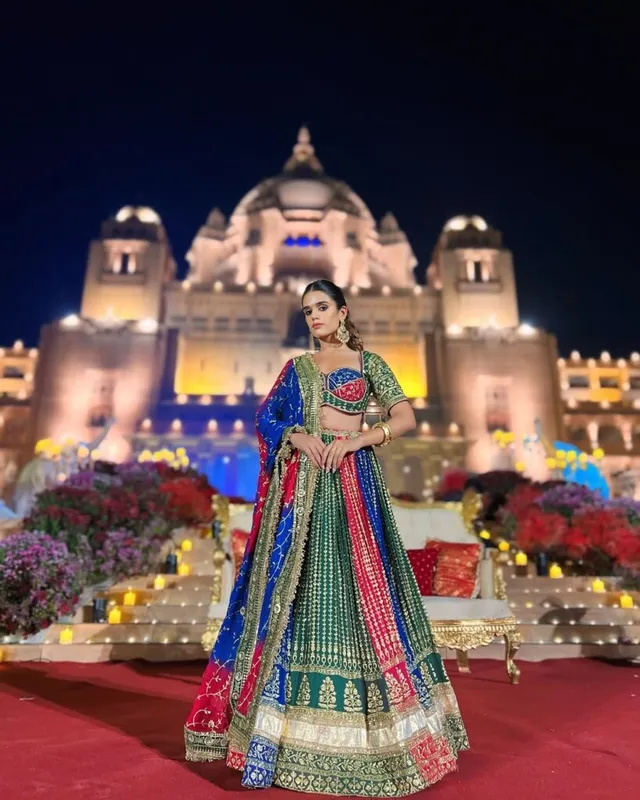 Dresszilla- Dresses on Rent, Bridal Lehenga, Pre-Wedding Dresses on rent - 4