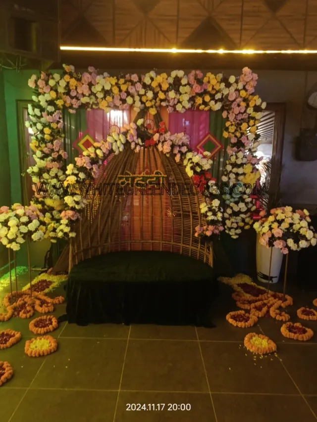 White Green Decors - 15