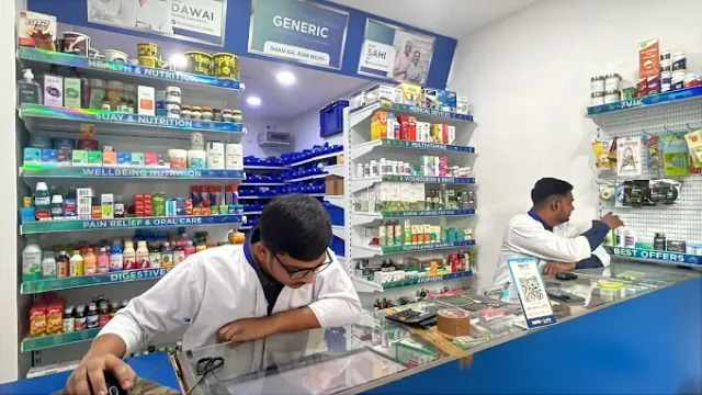 Medkart Pharmacy Mansi Circle - 2