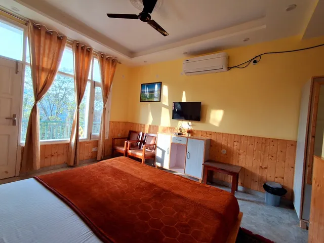 PC KUNJ HOMESTAY & RESTAURANT - 8