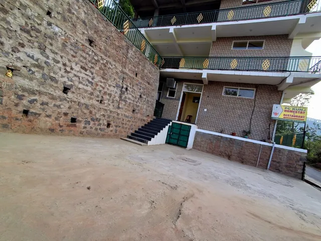 PC KUNJ HOMESTAY & RESTAURANT - 10