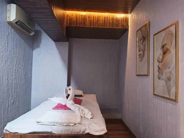 MITRAM LUXURY SPA IN THANE - 2