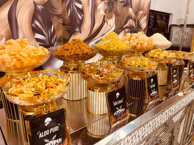 Octopus Caterers & Events Kallettumkara - 10