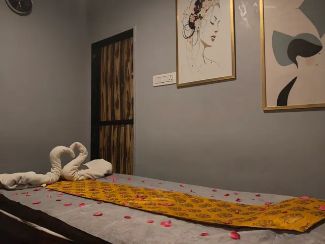 Kyra Luxury Spa in Lower Parel - 2