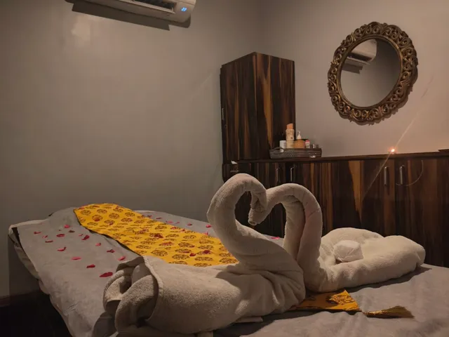 Kyra Luxury Spa in Lower Parel - 3