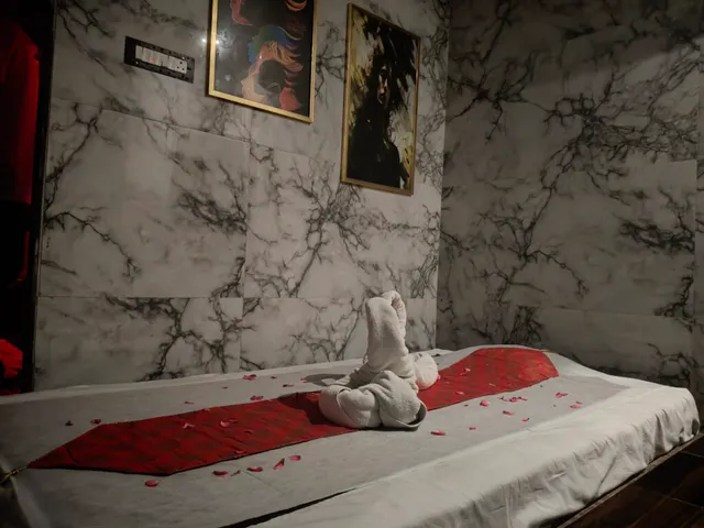 Kyra Luxury Spa in Lower Parel - 4