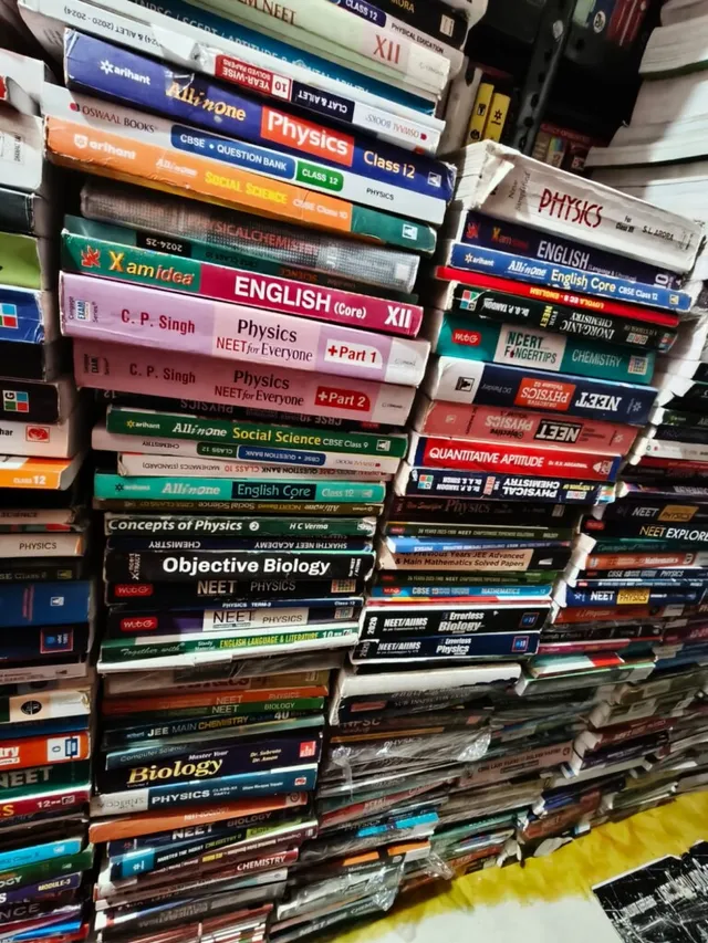 SRI KANDHAN BOOK STORE - 4