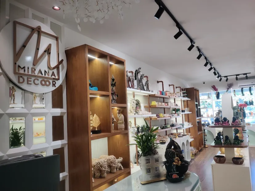 Mirana Decoor