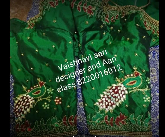 Vaishnavi Aari embroidery designer And Aari Embroidery Class - 4