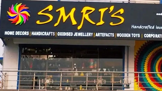 Smris Home decor and Gifts