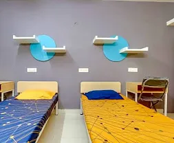 SpringHomestays Ladies Hostel - 3