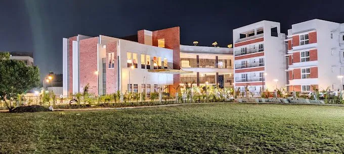 Prestige Courtyards