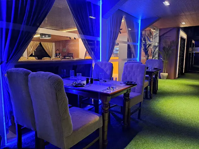 Board Walk The Restaurant - 4