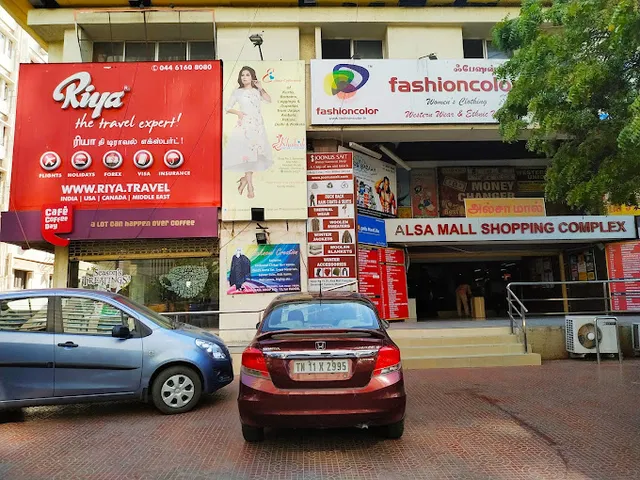 Riya - The Travel Expert | Chennai - 4