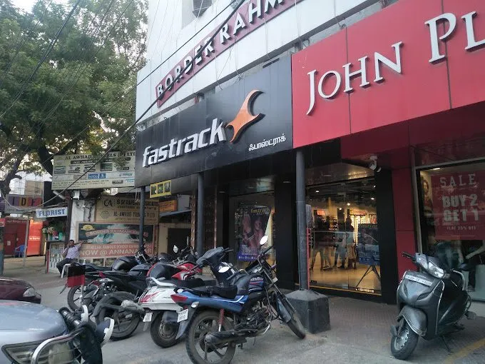 Fastrack Store