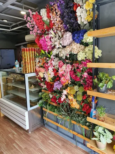Floweraura - Flowers & Cake Shop in Chennai - 5