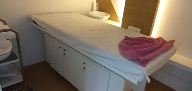 Limelite Salon and Spa,Racecourse - 3