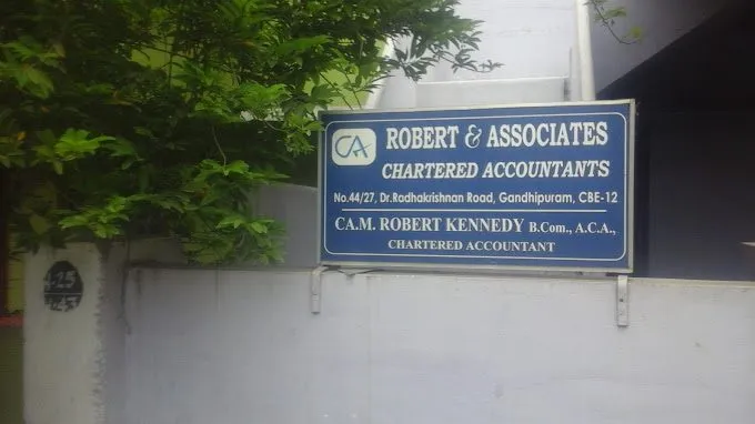 ROBERT & ASSOCIATES