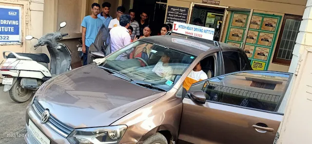 HITECH Driving institute - 2