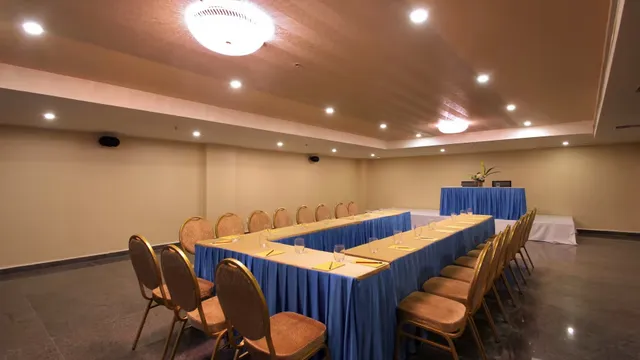 Hotel Hyderabad Grand - 3