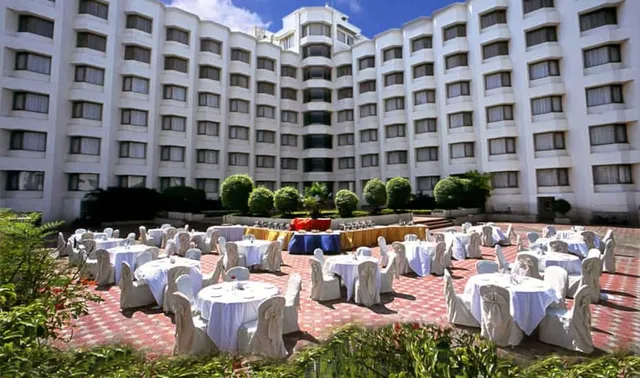 Katriya Hotel & Towers - 2