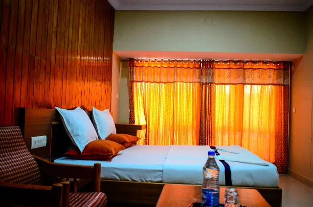 Hotel Panchratan - 4