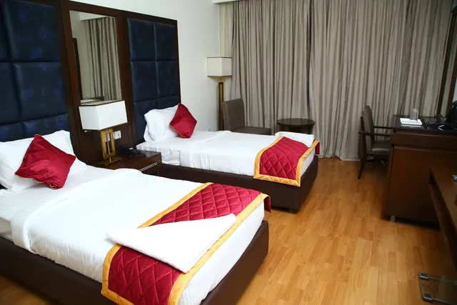 Hotel SVM Grand Banjara Hills - 2