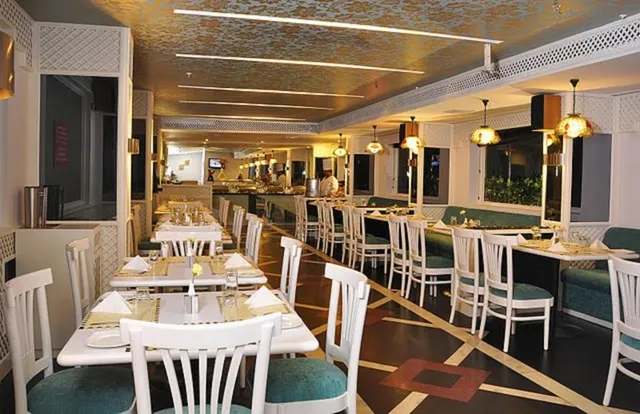 The Central Court Hotel - 3