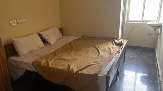 WHITE CARNATIONS HOTELS - 3