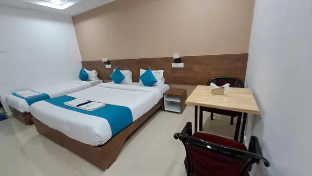 The Balcony Hotel - 4