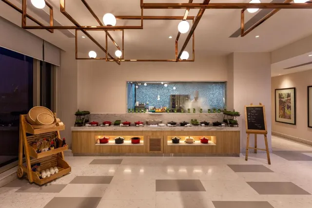 Holiday Inn Bengaluru Racecourse, an IHG Hotel - 3