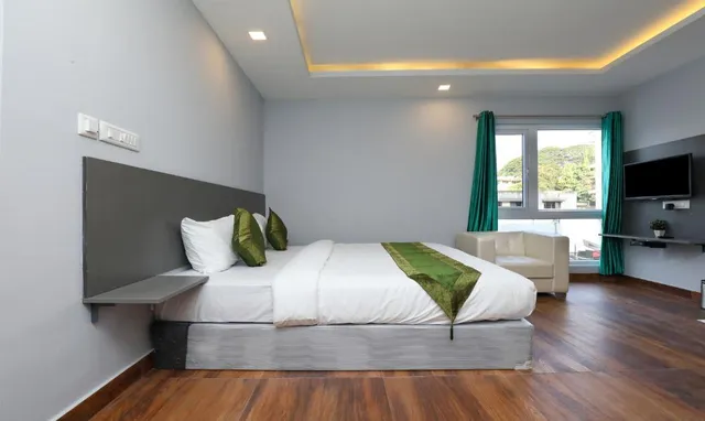 Treebo Trend Apple Villa - 4