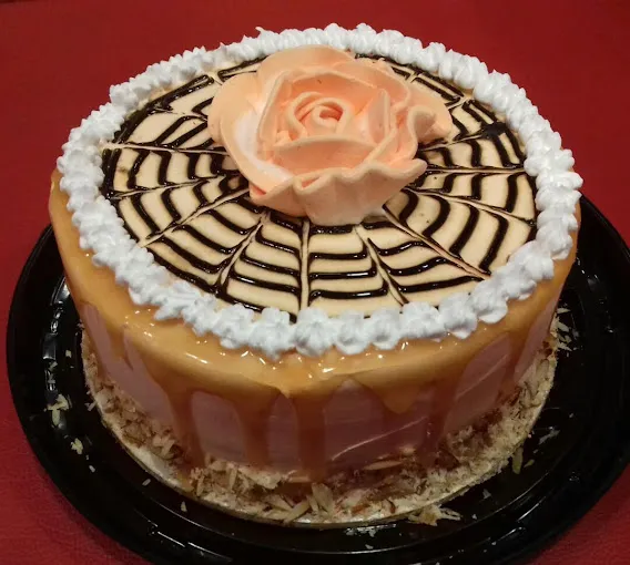 Rock Stone Ice Cream Factory - 4