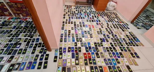 O2 Mobiles TRUE COMMUNICATION - 2