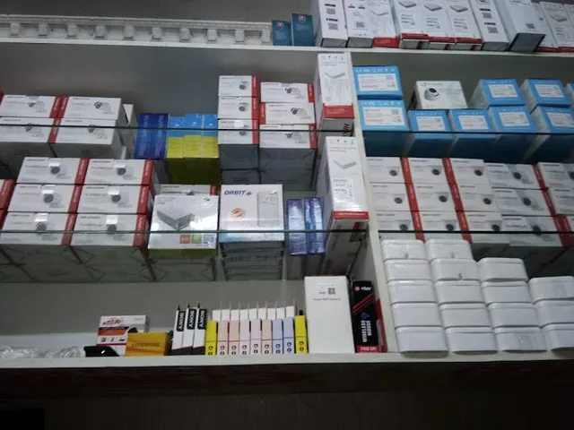 KALEESWARI TRADERS Dryfruits and Spices - 2