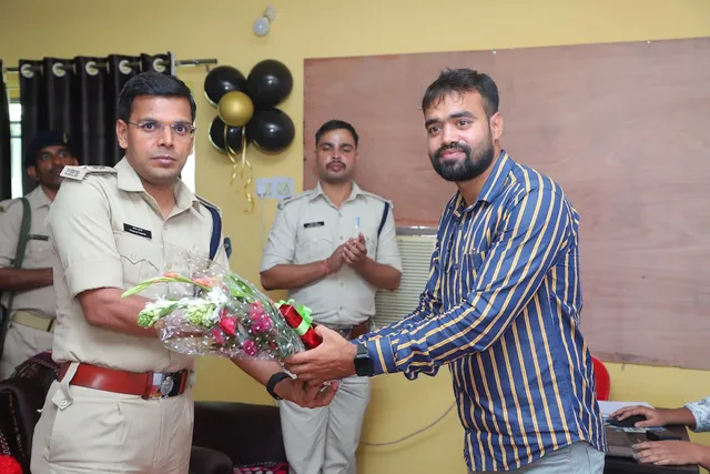 Brand Wave Studio - 2