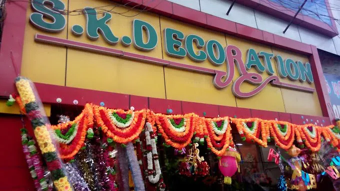 Kovai Chips & Nellai Lala Sweets & Bakery