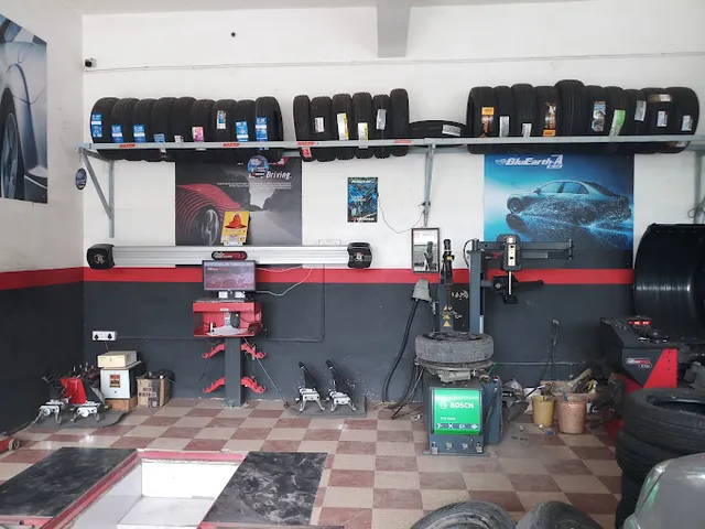 Yokohama Club Network The Tyre World - 2