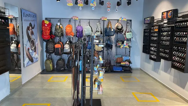 Fastrack Store - 3