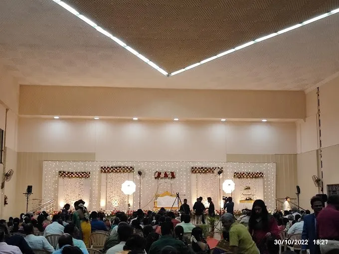 Vignesh Mahal Kalyana Mandapam