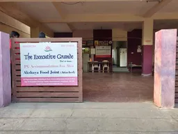 The Executive Grande PG for Men Unit 2