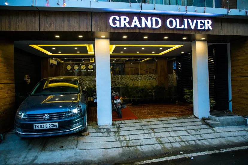 GRAND OLIVER