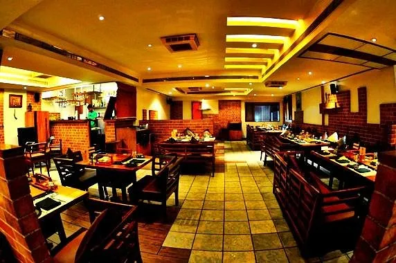 Hotel Shri Devi Park - 2