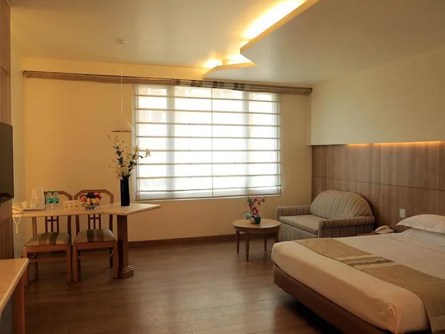 Hotel Heritage Inn - 4