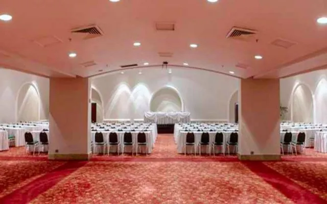 Hotel Vels Grand Inn - 3