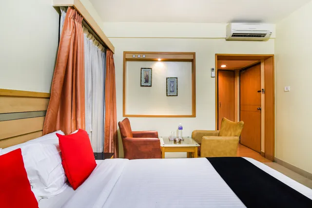 Super OYO Capital O Hotel Grand Plaza - 4