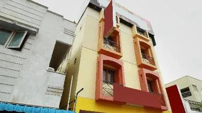 OYO Hotel Apple Grand